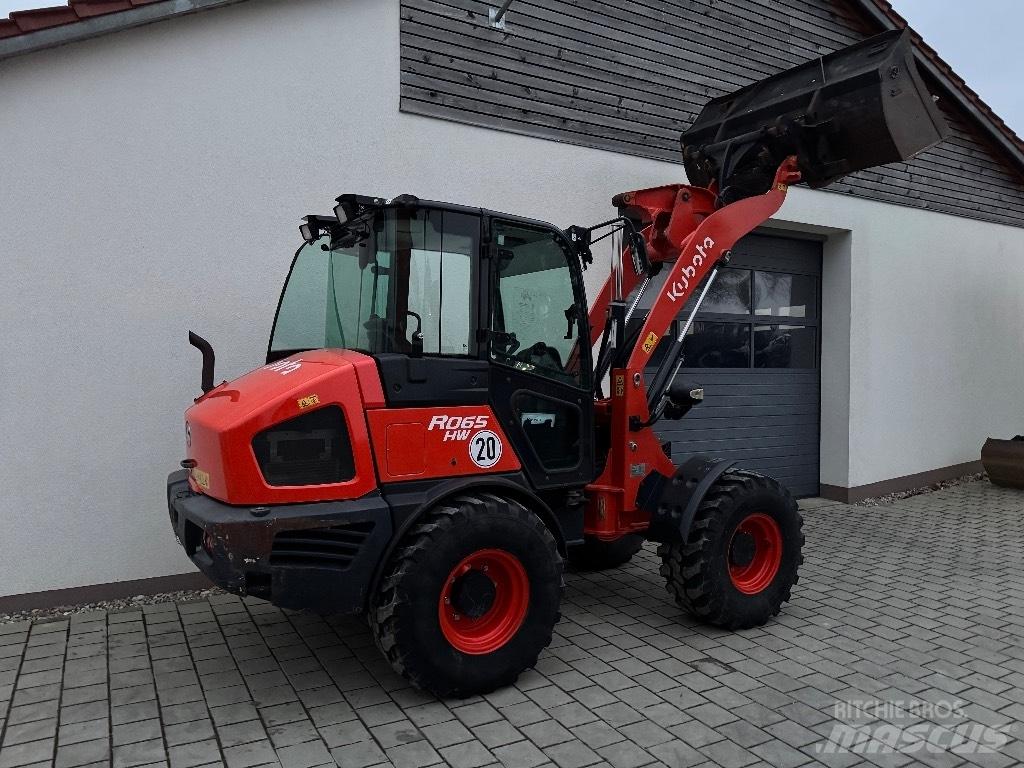Kubota R 065 Pale gommate