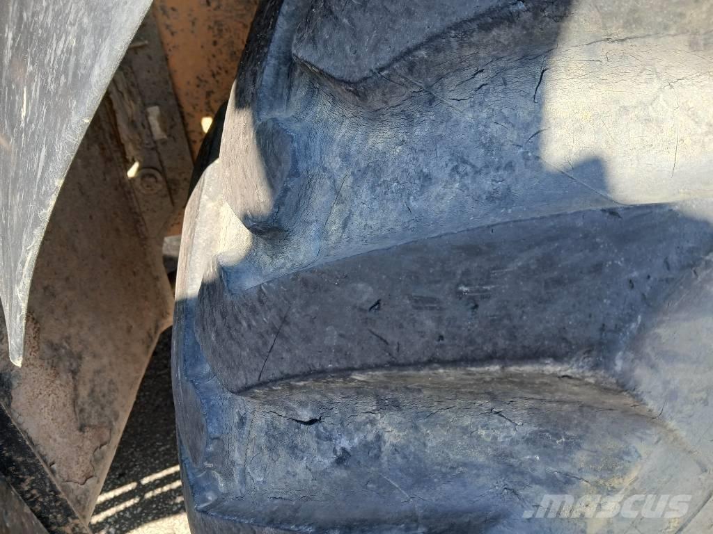 JCB 4 CX ProAEC Terne