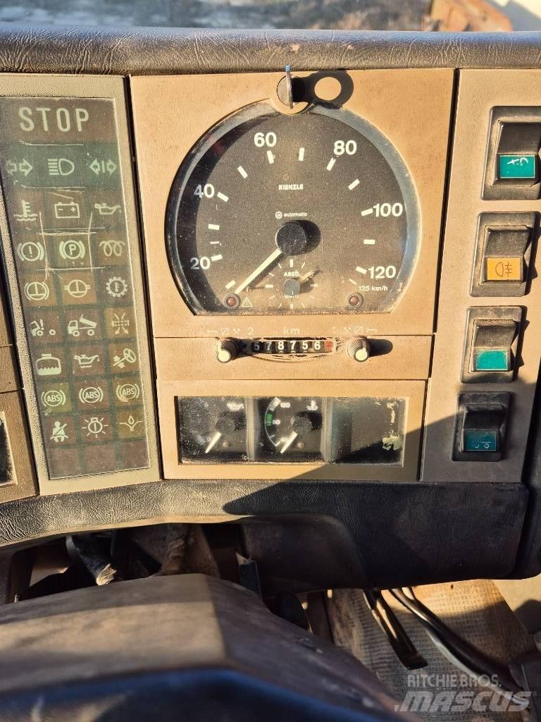 MAN 26.322 Camion con cassone scarrabile