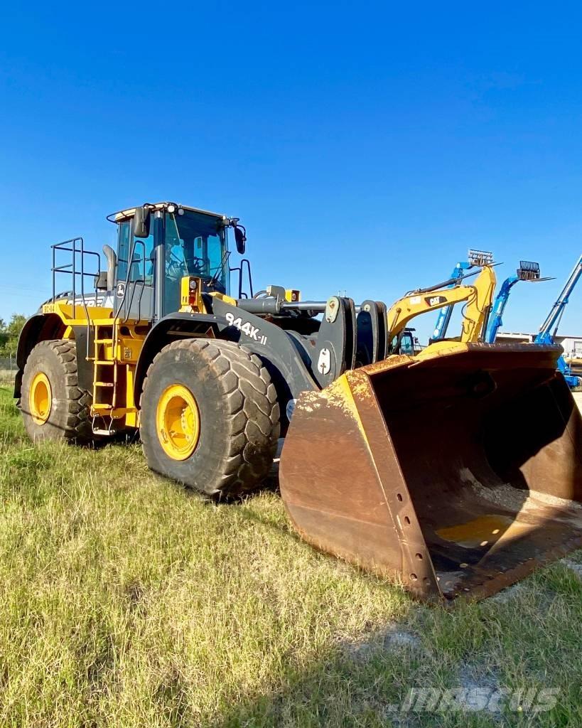 John Deere 844 K Pale gommate