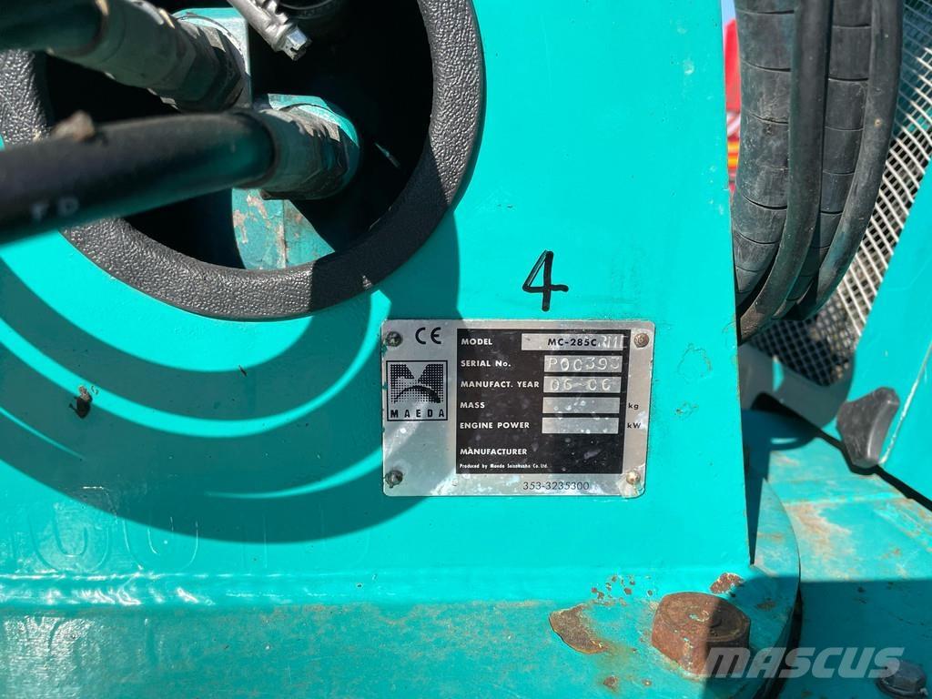 Maeda MC285C RME Gru cingolate