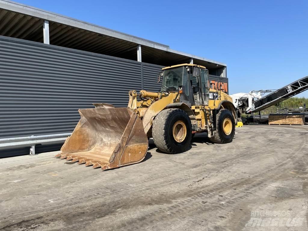 CAT 966H Pale gommate