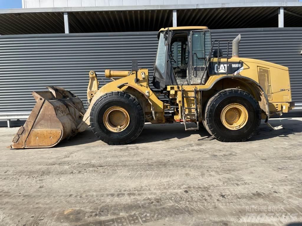 CAT 966H Pale gommate