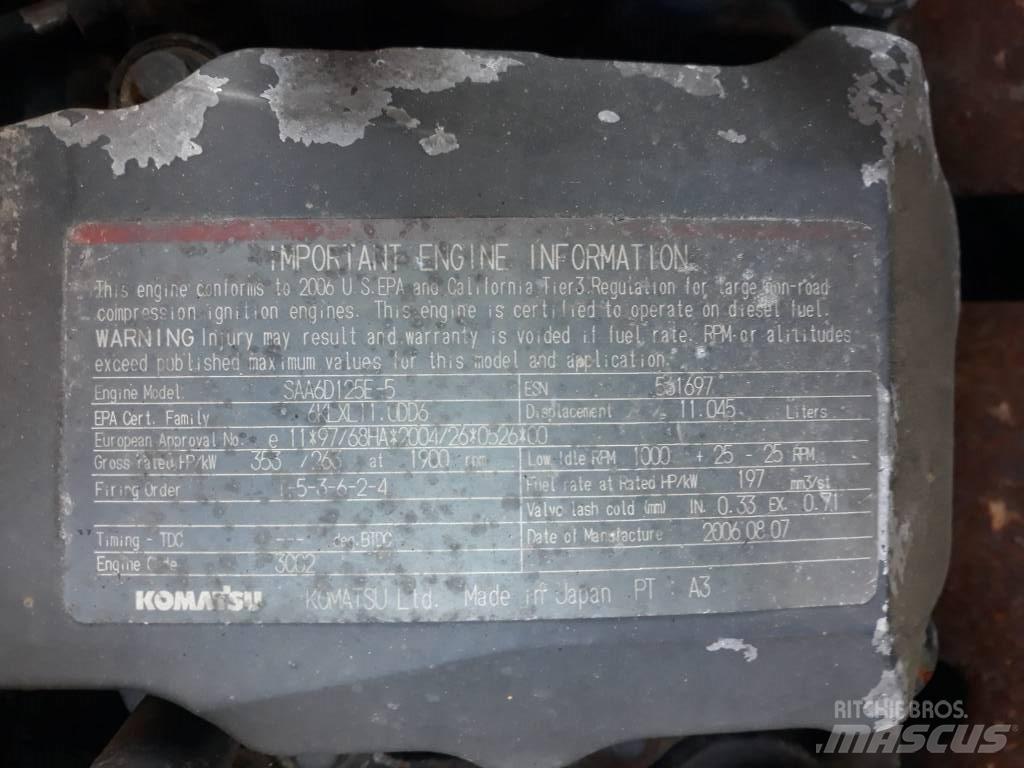 Komatsu PC450-7E0 Escavatori cingolati