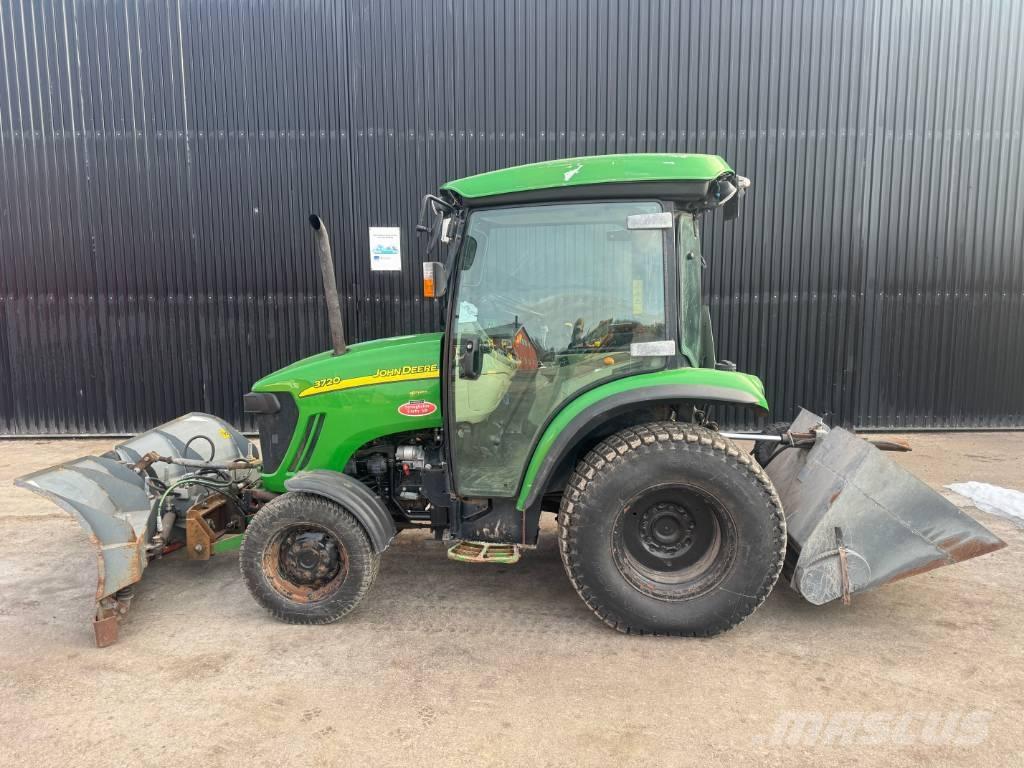 John Deere 3720 Trattori compatti