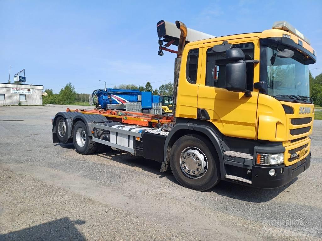 Scania P 370 Camion con gancio di sollevamento
