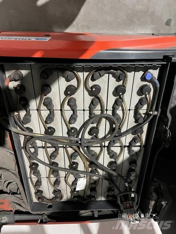 Linde E16-02 Carrelli elevatori elettrici
