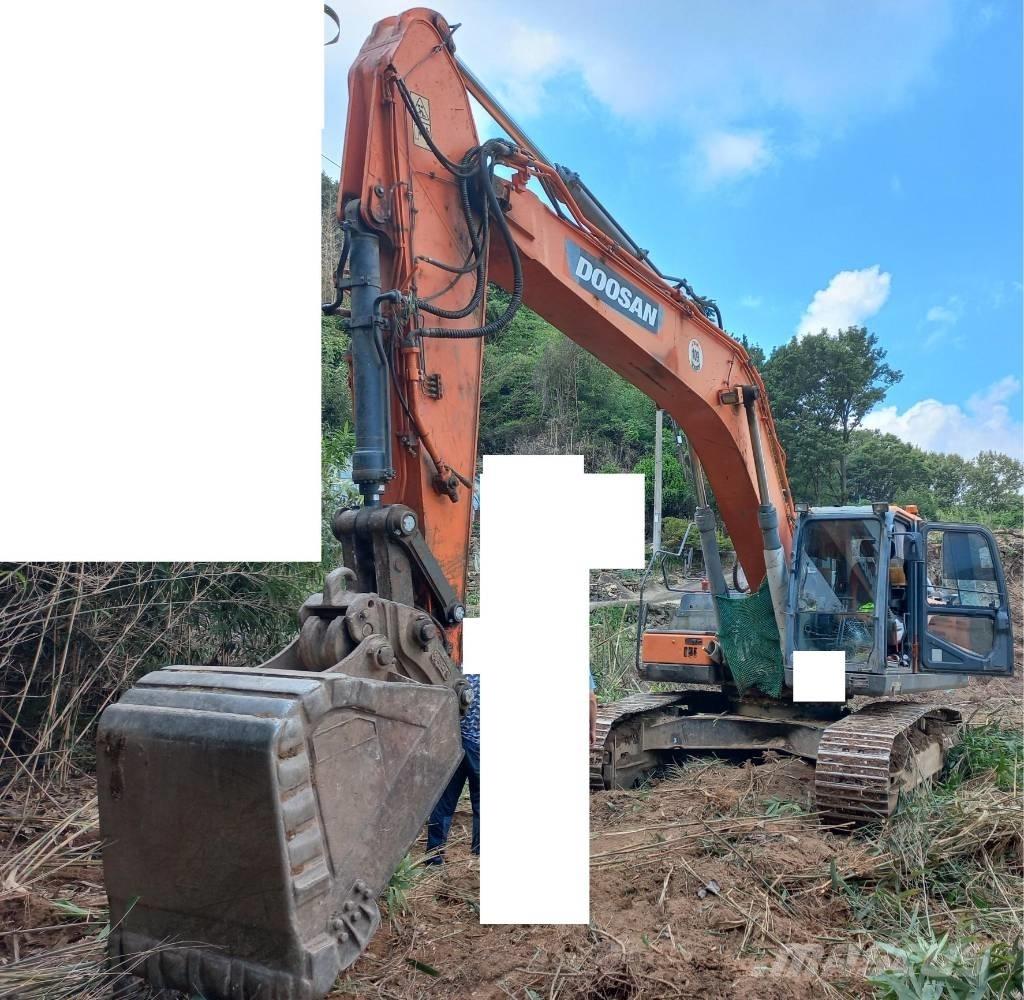 Doosan DX 300 LC-5 Escavatori cingolati