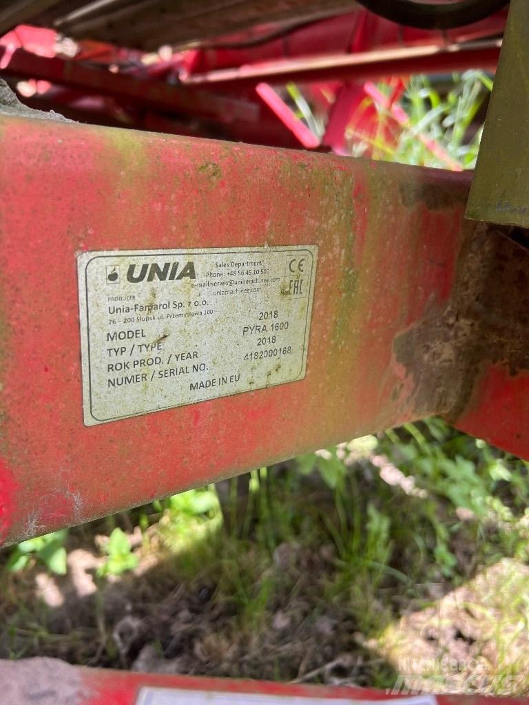 Unia PYRA 1600 Scava raccogli patate
