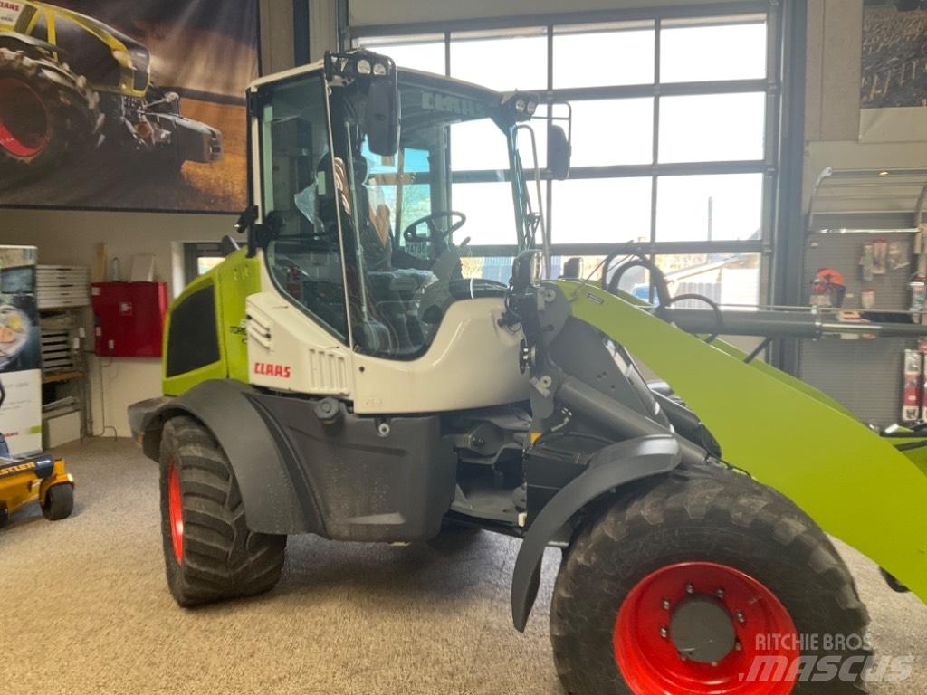 CLAAS Torion 644 Pale gommate
