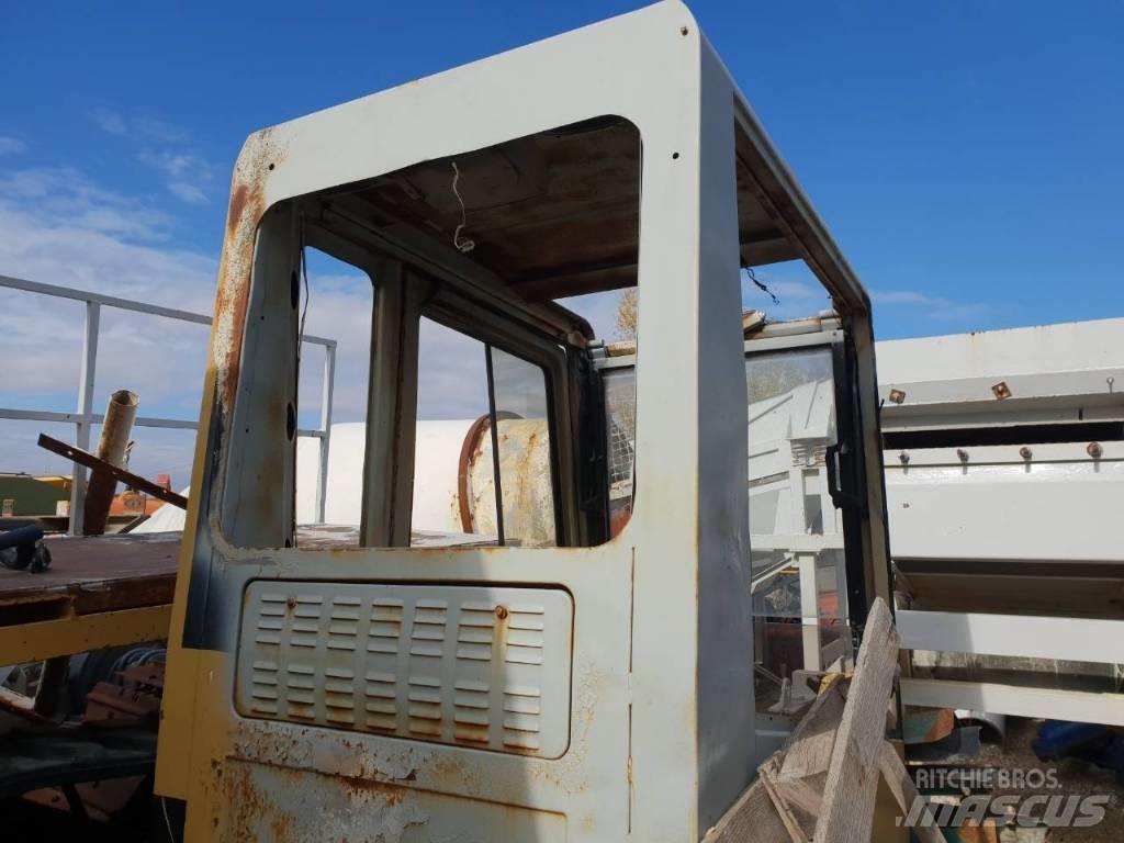 CAT 320B ali 320 Cabine e interni