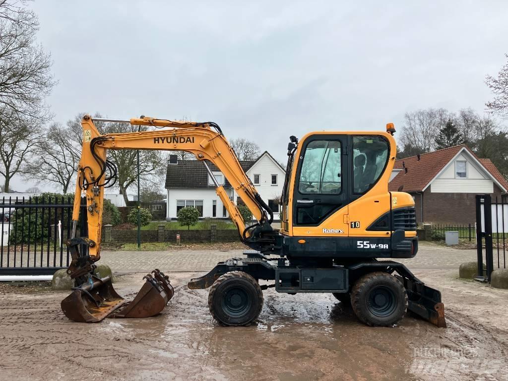 Hyundai 55W-9A Escavatori gommati