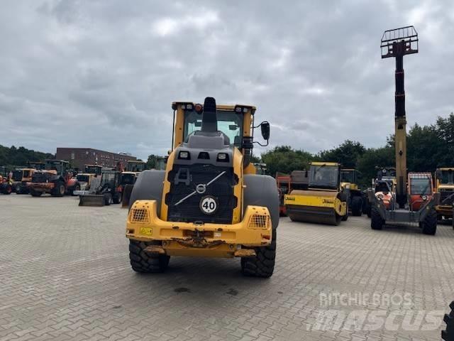 Volvo L 60 H Pale gommate