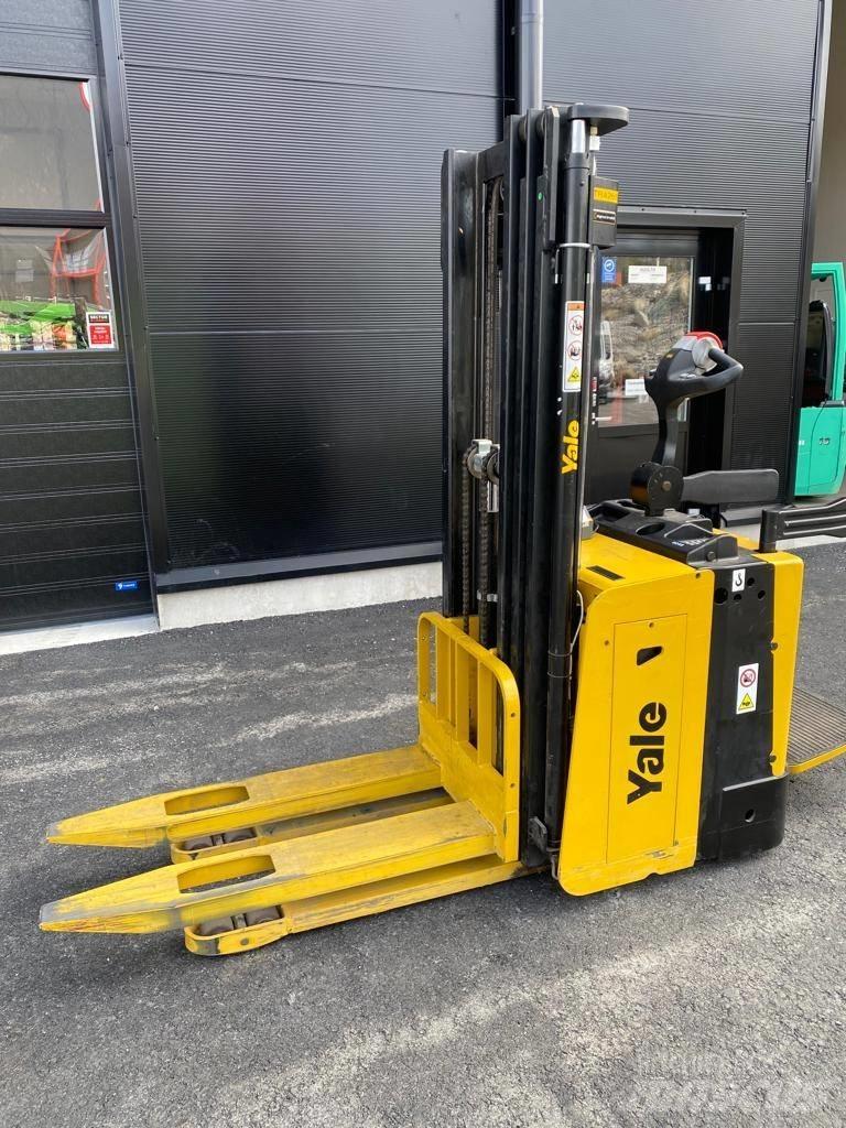 Yale MS15X Carelli stoccatori  automatici-usati