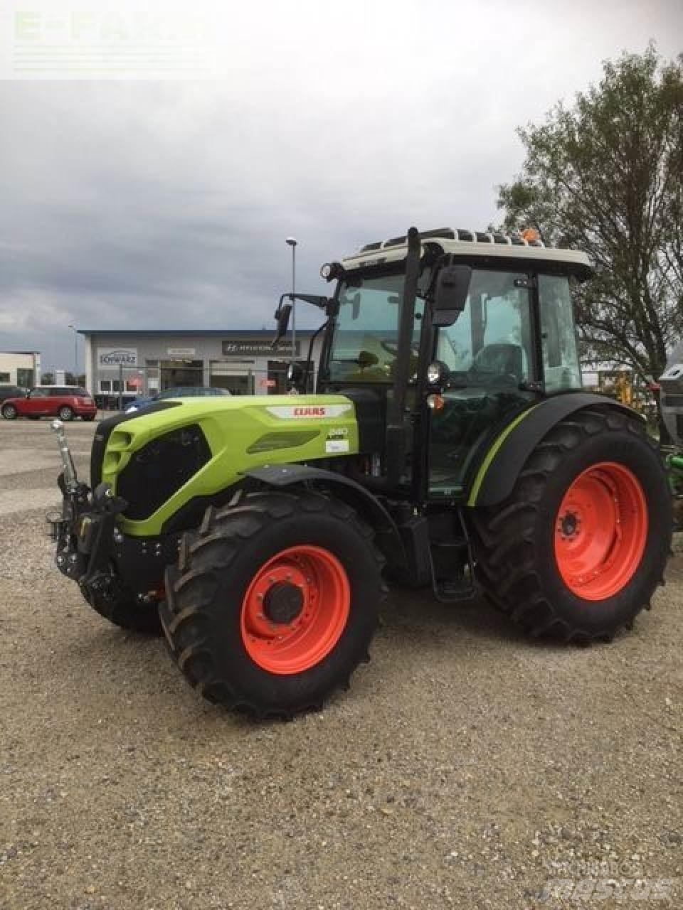 CLAAS axos 240 Trattori
