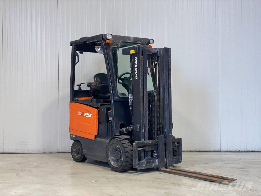 Doosan BC25S-7 Carrelli elevatori elettrici