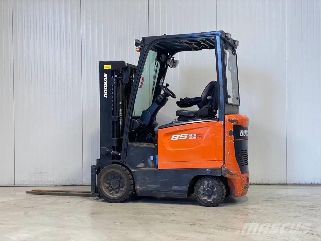 Doosan BC25S-7 Carrelli elevatori elettrici