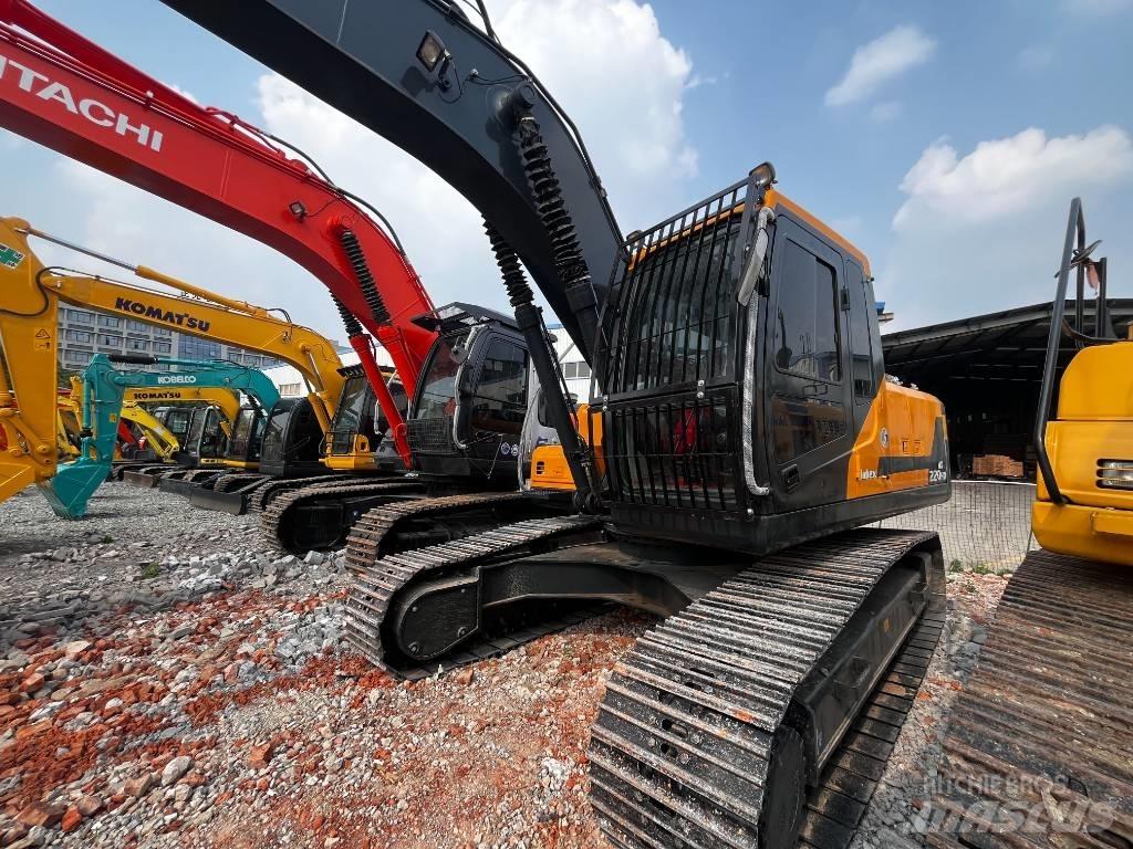 Hyundai HX 220 Escavatori cingolati