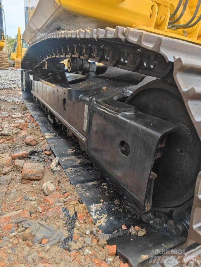 Komatsu PC 200-8 Escavatori cingolati