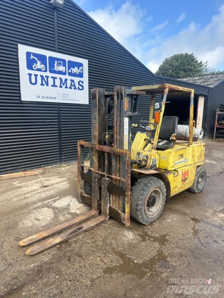 Mitsubishi FG 30 Carrelli elevatori GPL