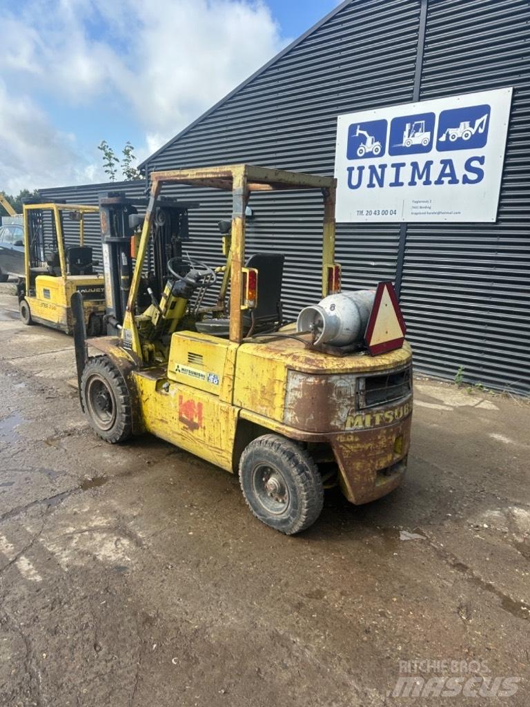 Mitsubishi FG 30 Carrelli elevatori GPL