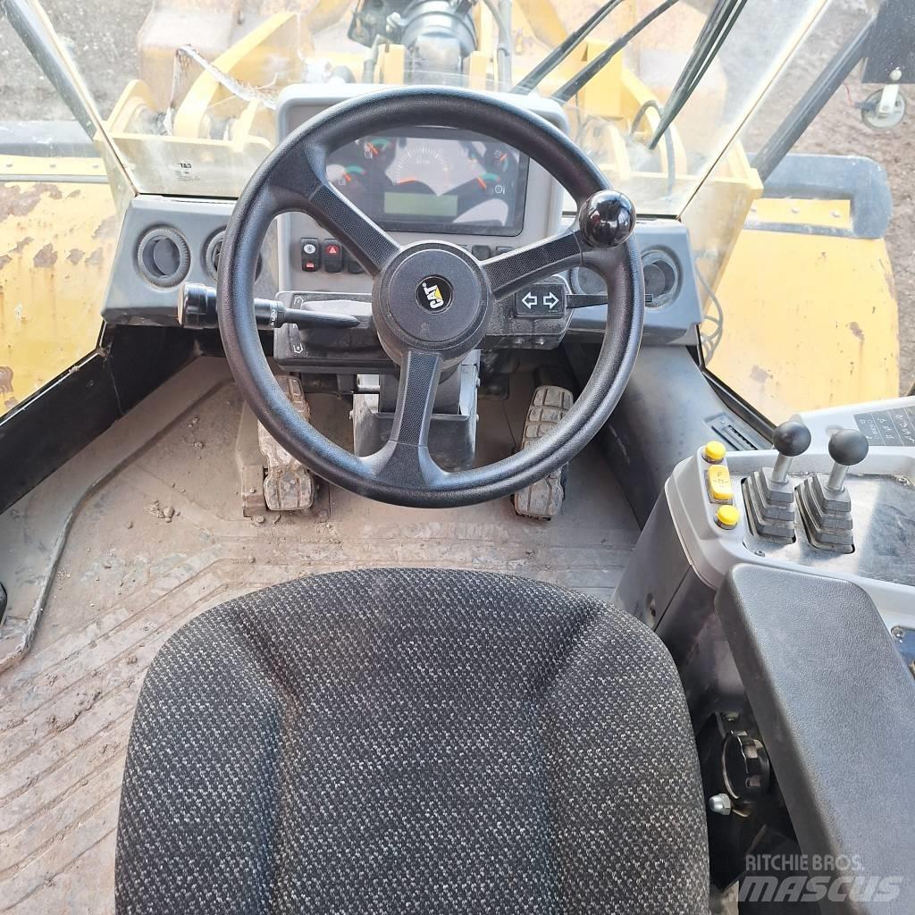 CAT 950 GC Pale gommate
