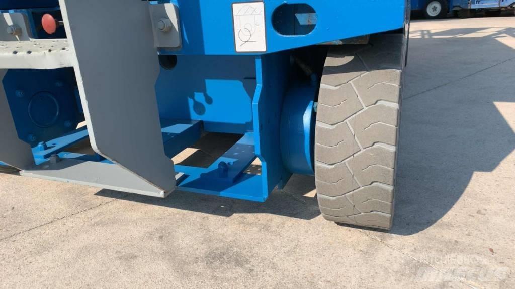 Genie 2646 Piattaforme a pantografo