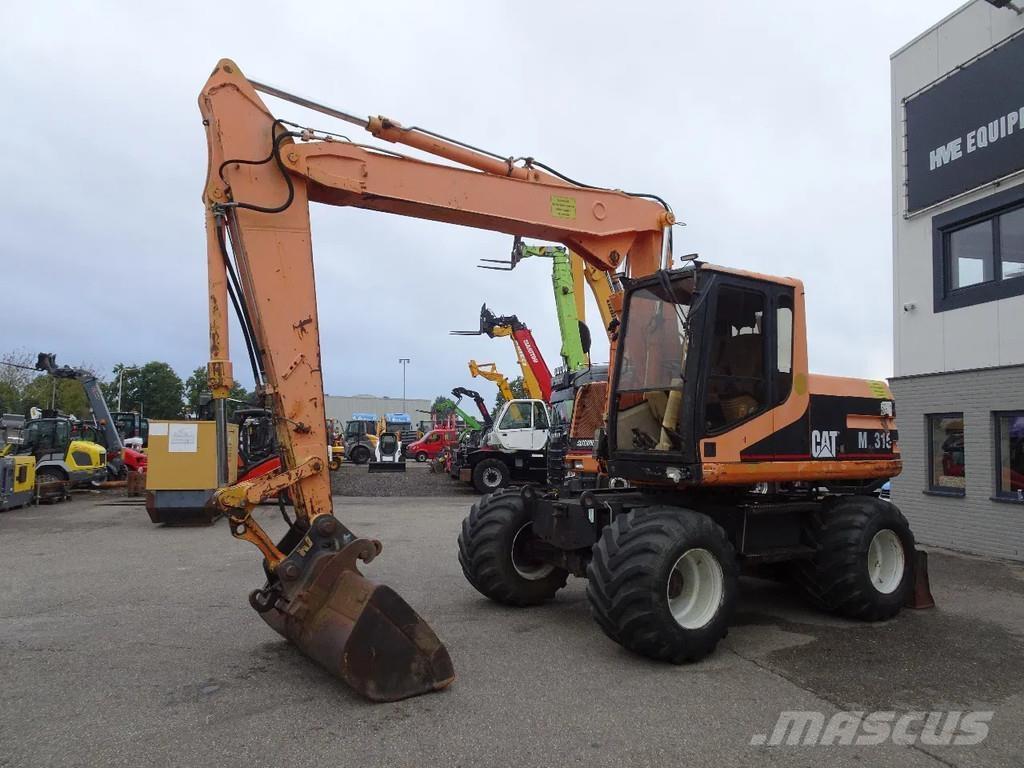 CAT M315 Escavatori gommati