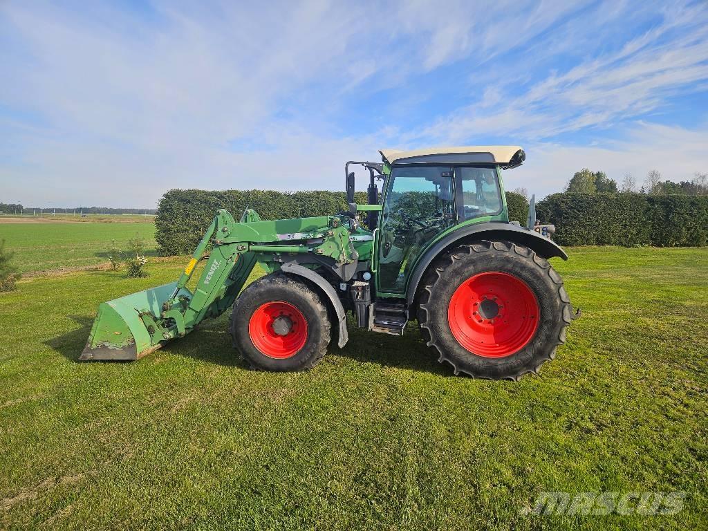 Fendt 211 Vario Trattori