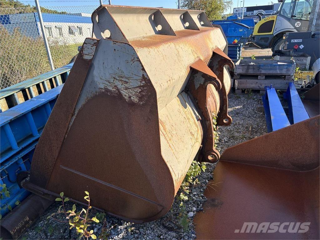 Liebherr L566 Pale gommate