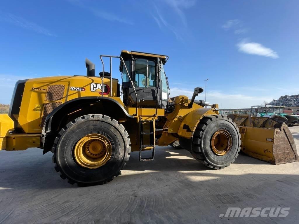 CAT 972M Pale gommate
