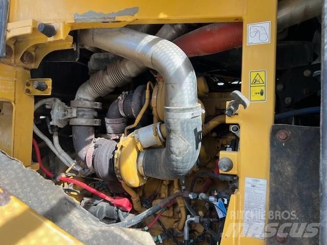 CAT 950 Pale gommate