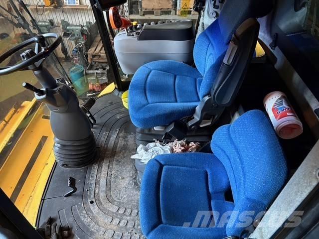New Holland CX 8080 Mietitrebbiatrici
