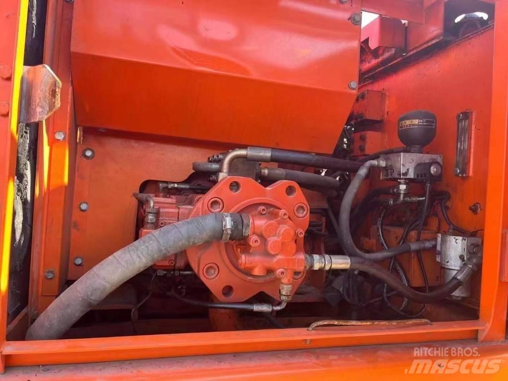 Doosan DH 150 LC-7 Escavatori cingolati