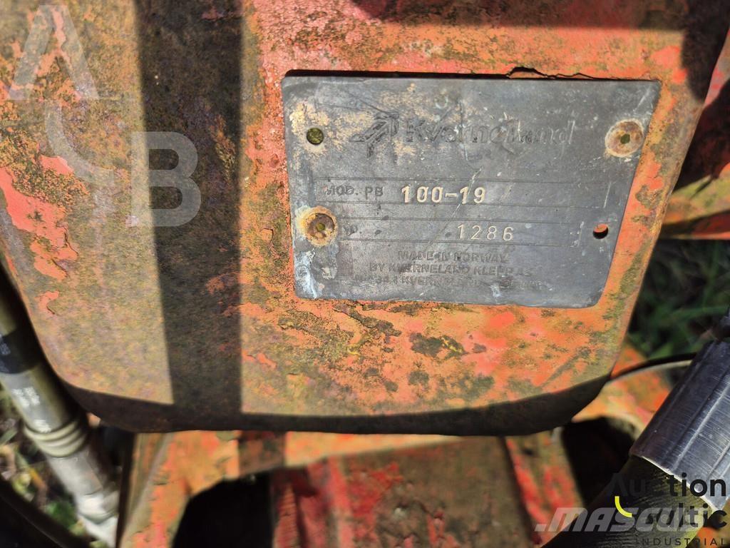 Kverneland 100-19 Aratri reversibili