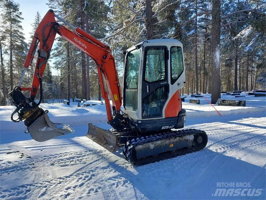 Kubota U25-3 Miniescavatori