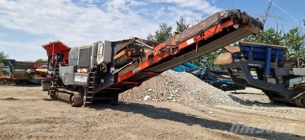 Sandvik QJ 341 Frantoi mobili