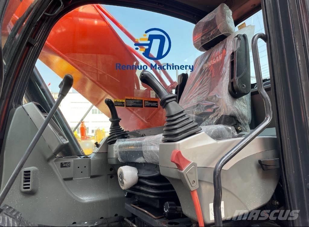 Doosan DX 300 Escavatori cingolati
