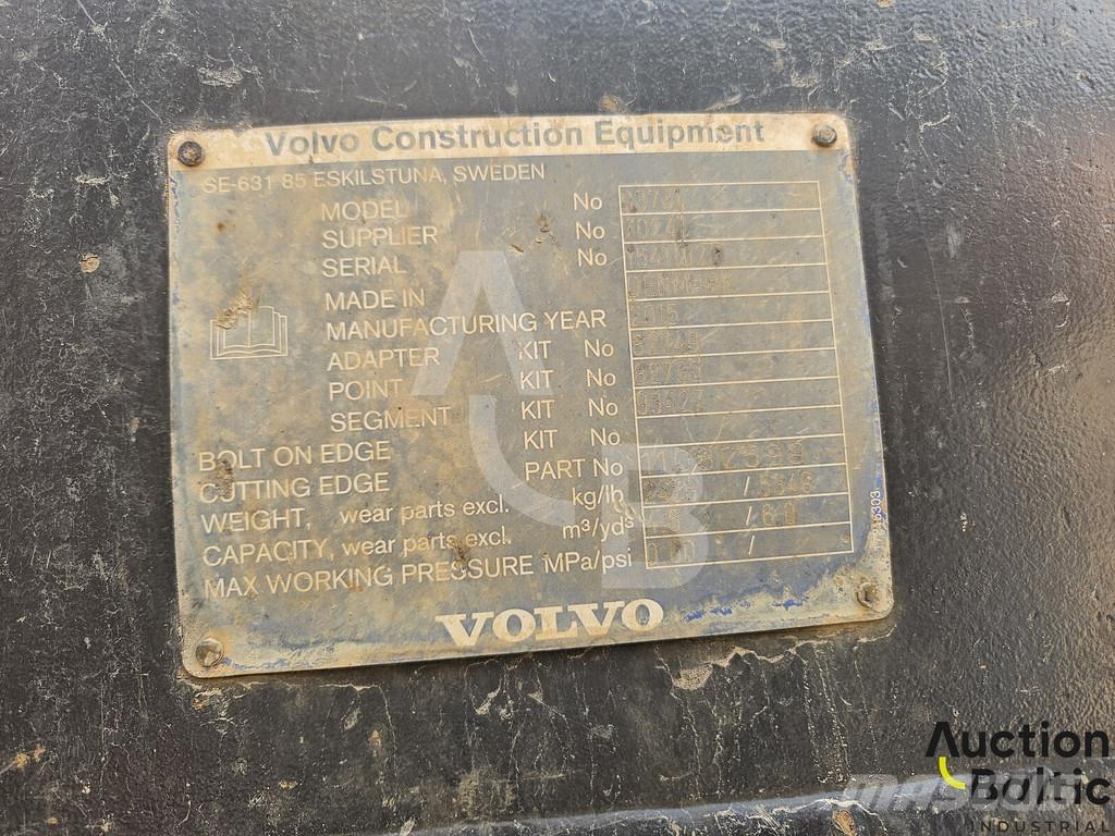 Volvo L 180 G Pale gommate