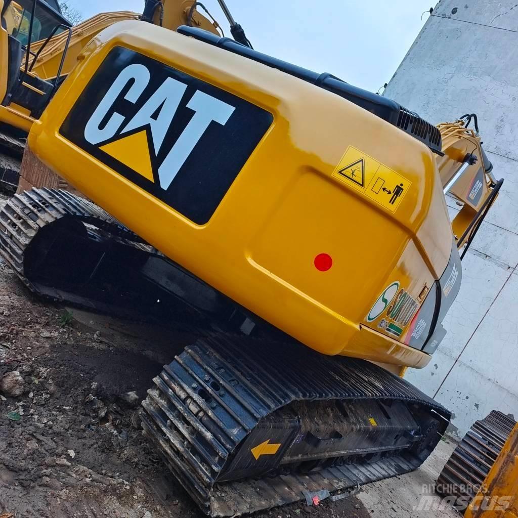 CAT 323 D Escavatori cingolati