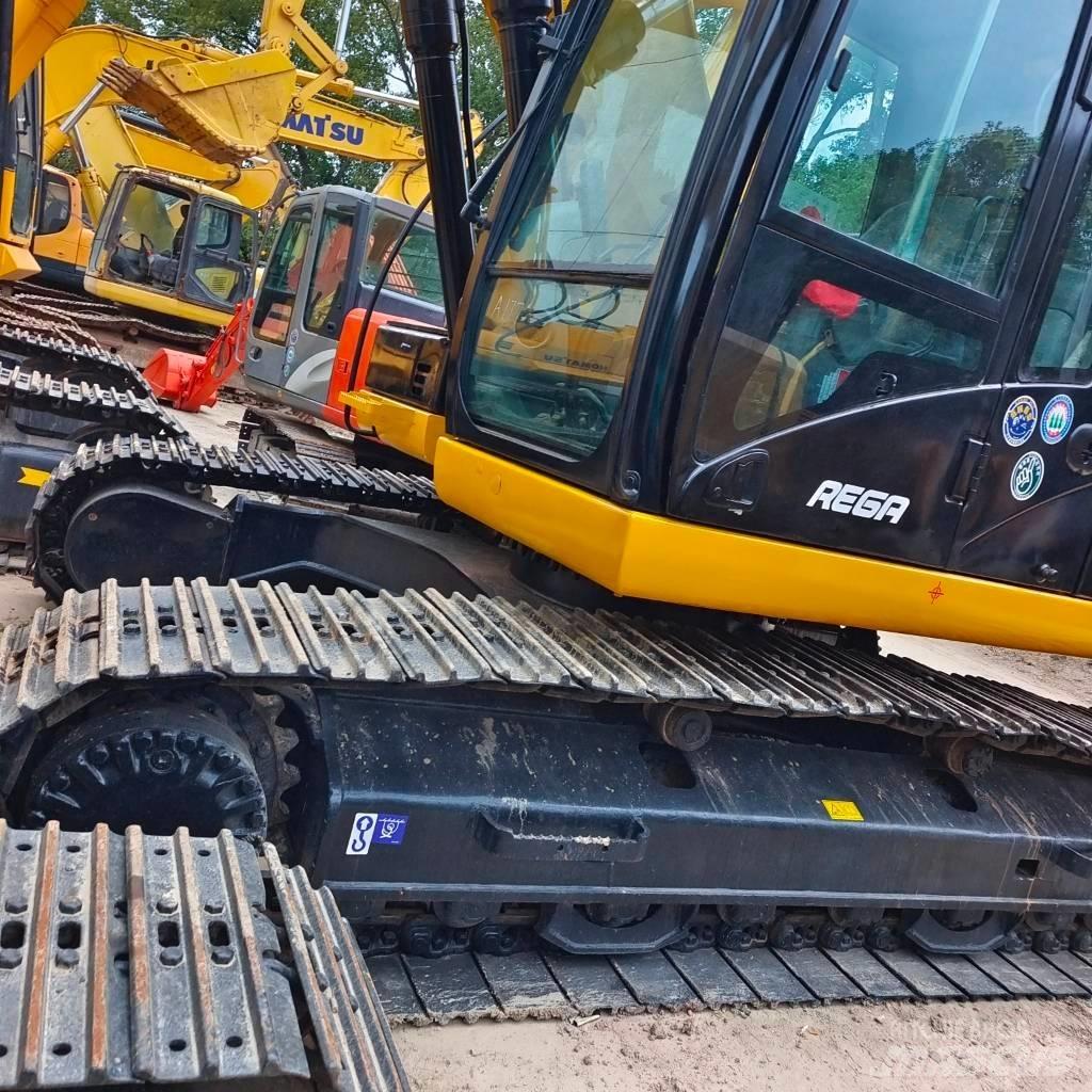 CAT 323 D Escavatori cingolati