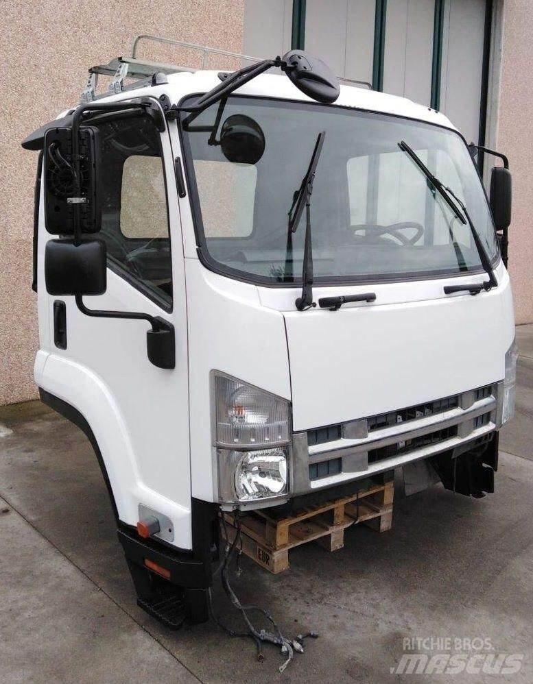 Isuzu FRR Euro 5 Cabine e interni