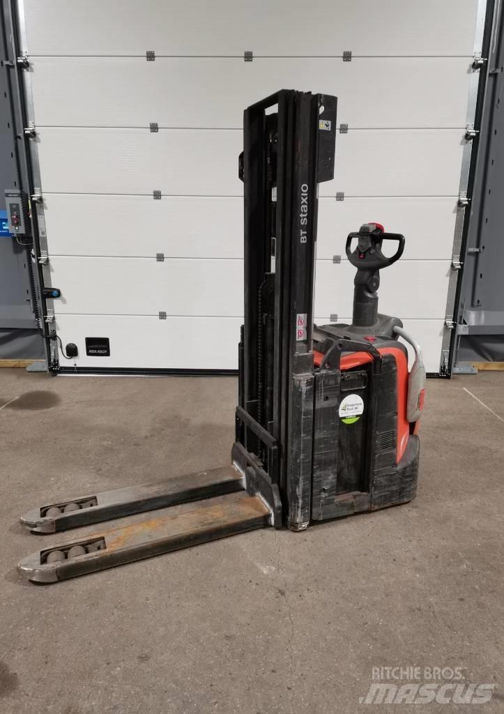Toyota SPE120L Transpallet uomo a terra