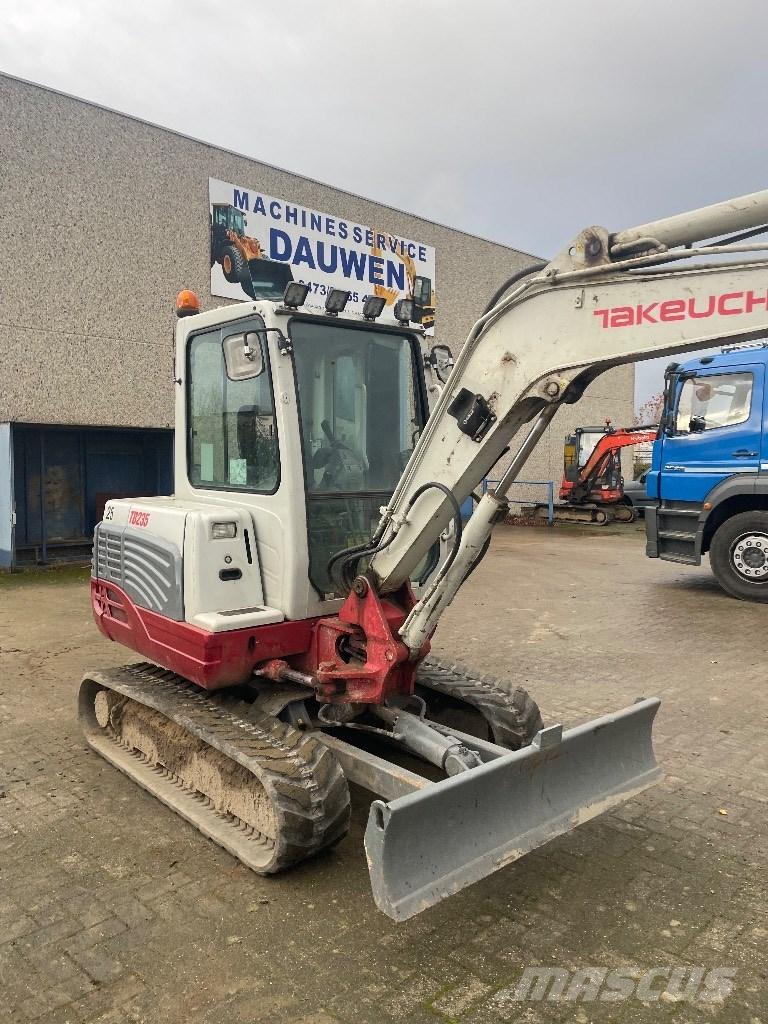 Takeuchi Tb235 Miniescavatori