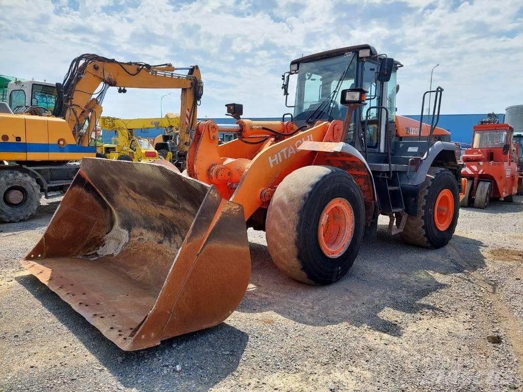 Hitachi ZW250 Pale gommate
