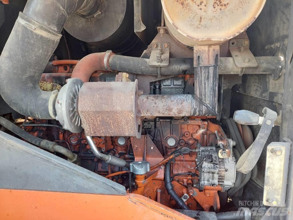 Hitachi ZW250 Pale gommate