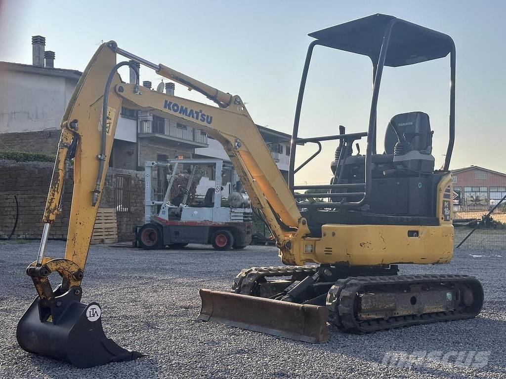Komatsu PC16R-3HS Miniescavatori