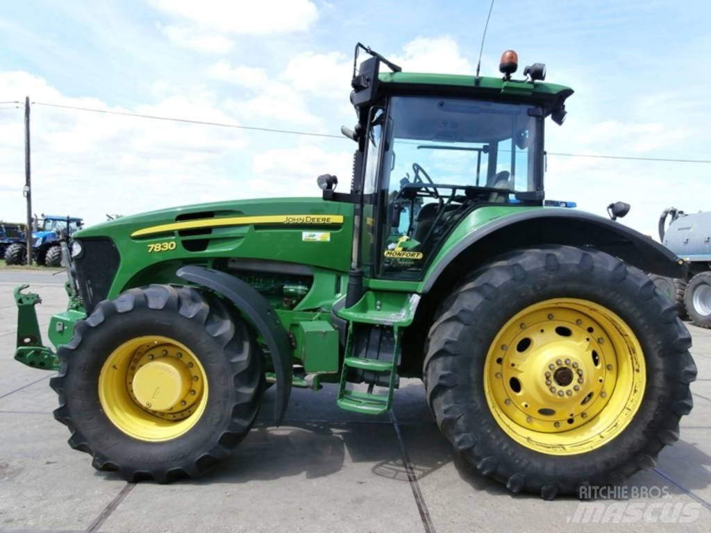John Deere 7830 TLS Trattori