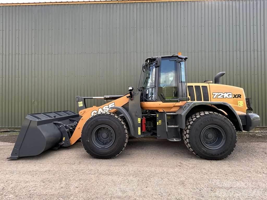 CASE 721G XR Pale gommate