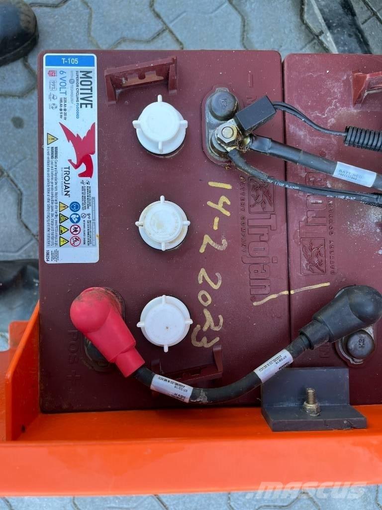 JLG 1230 ES Sollevatori verticali